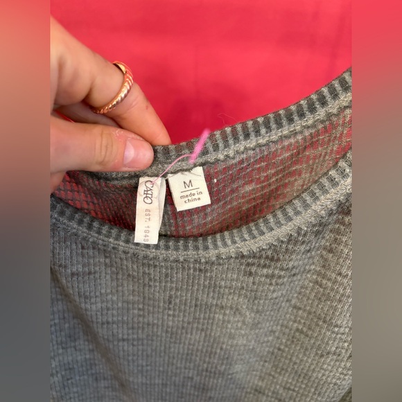 Cato Gray Ribbed Top - Picture 2 of 2